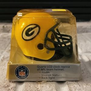 Green Bay Packers Clock Replica of NFL Helmet